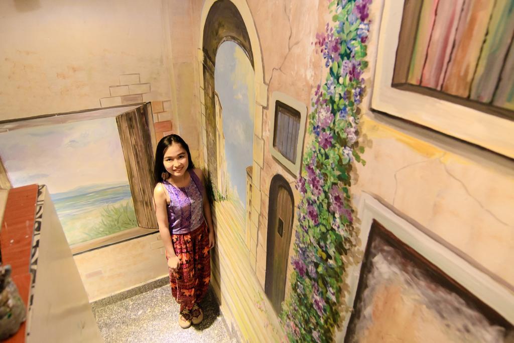 Wanderlust Saigon Hostel & Rooftop Bar Ho Chi Minh Zewnętrze zdjęcie