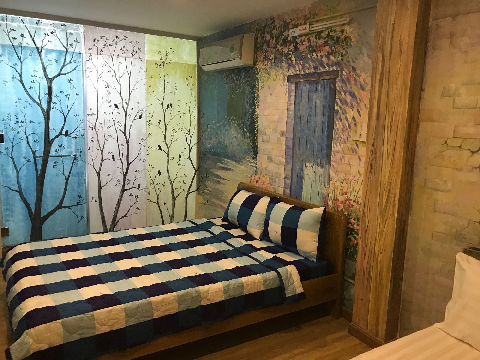 Wanderlust Saigon Hostel & Rooftop Bar Ho Chi Minh Zewnętrze zdjęcie