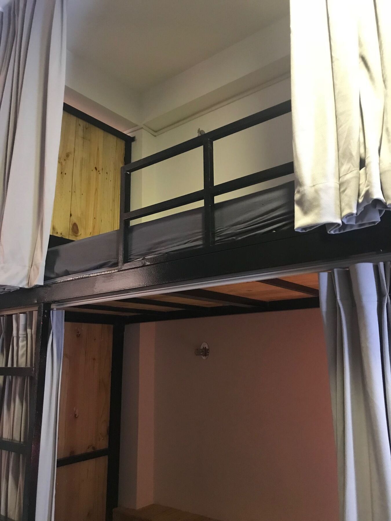 Wanderlust Saigon Hostel & Rooftop Bar Ho Chi Minh Zewnętrze zdjęcie